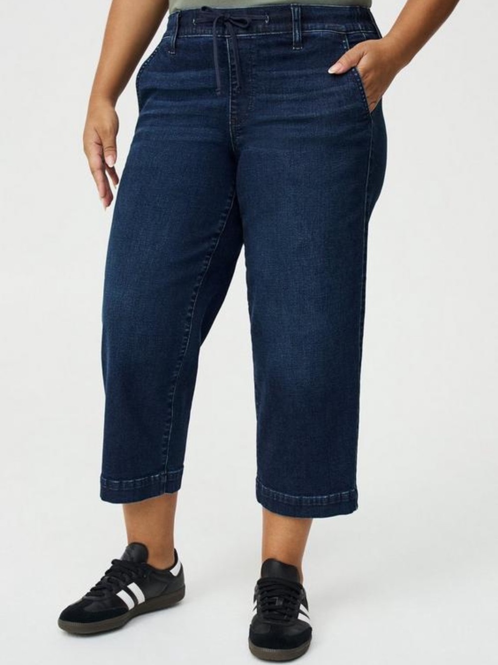 Torrid Crop Weekend Mid-Rise Wide-Leg Jean